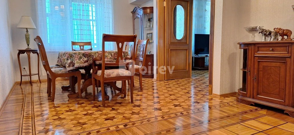 4-комнатная квартира, Сабаильский район, İzzət Nəbiyev küç., Баку — фото 9
