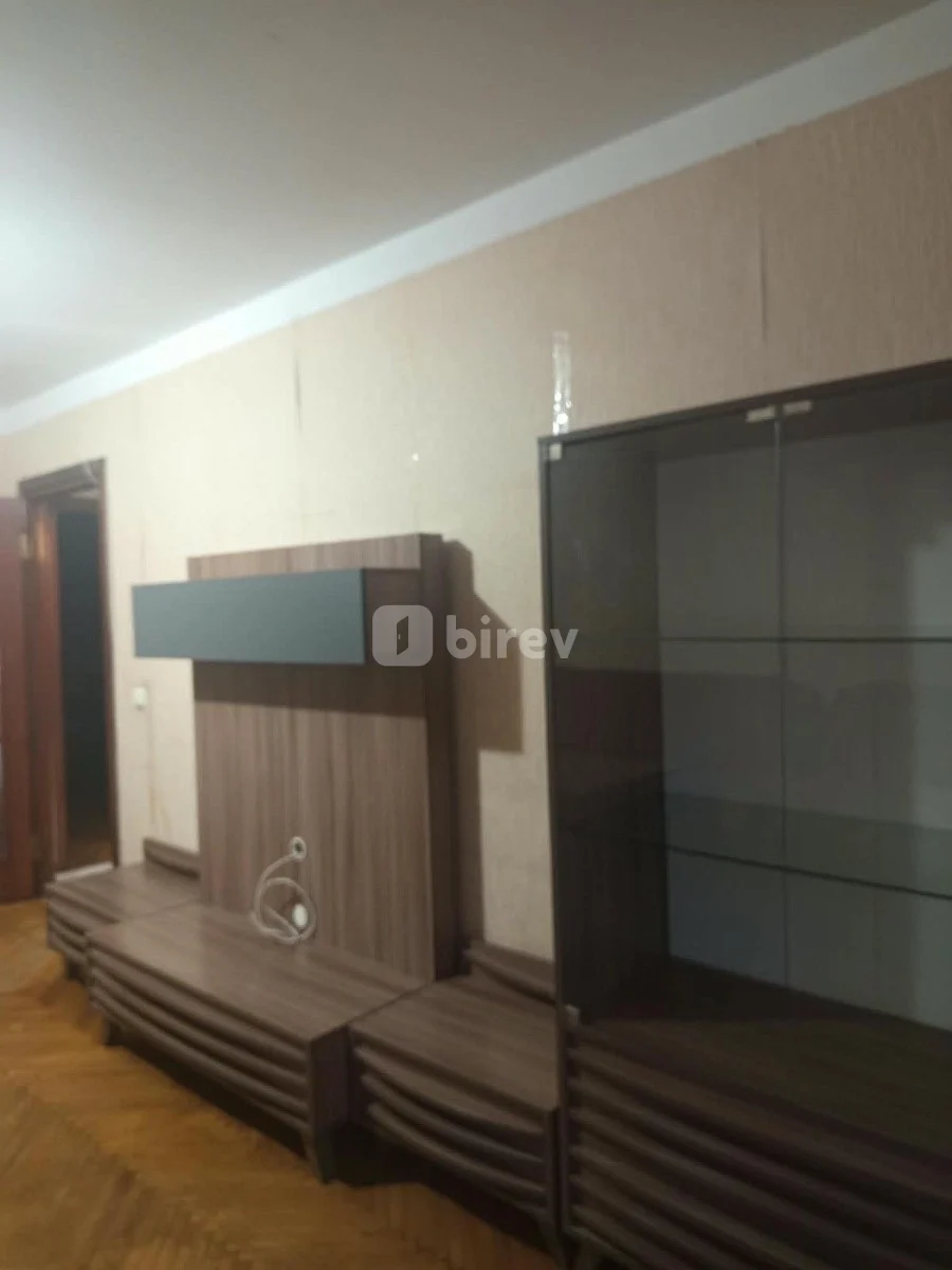 3-комнатная квартира, Насиминский район, Azadlıq pr84, Баку — фото 1