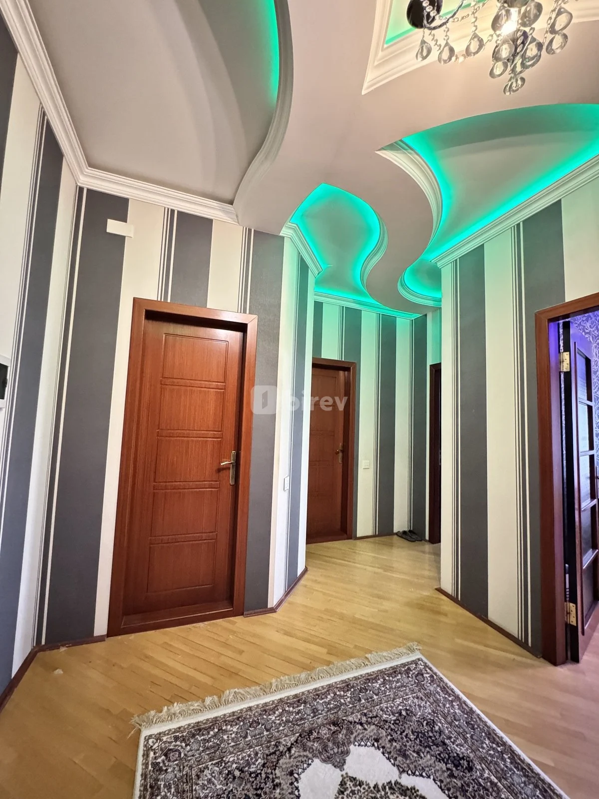 3-комнатная квартира, 8-й микрорайон, Azadlıq prospekti 183, Бинагадинский район — фото 4
