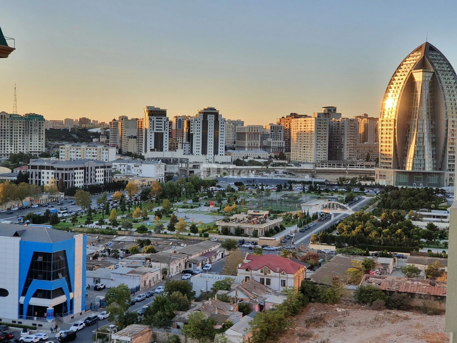 2-комнатная квартира, пос. Белый город, Sergey Senyuşkin küçəsi, Хатаинский район — фото 2