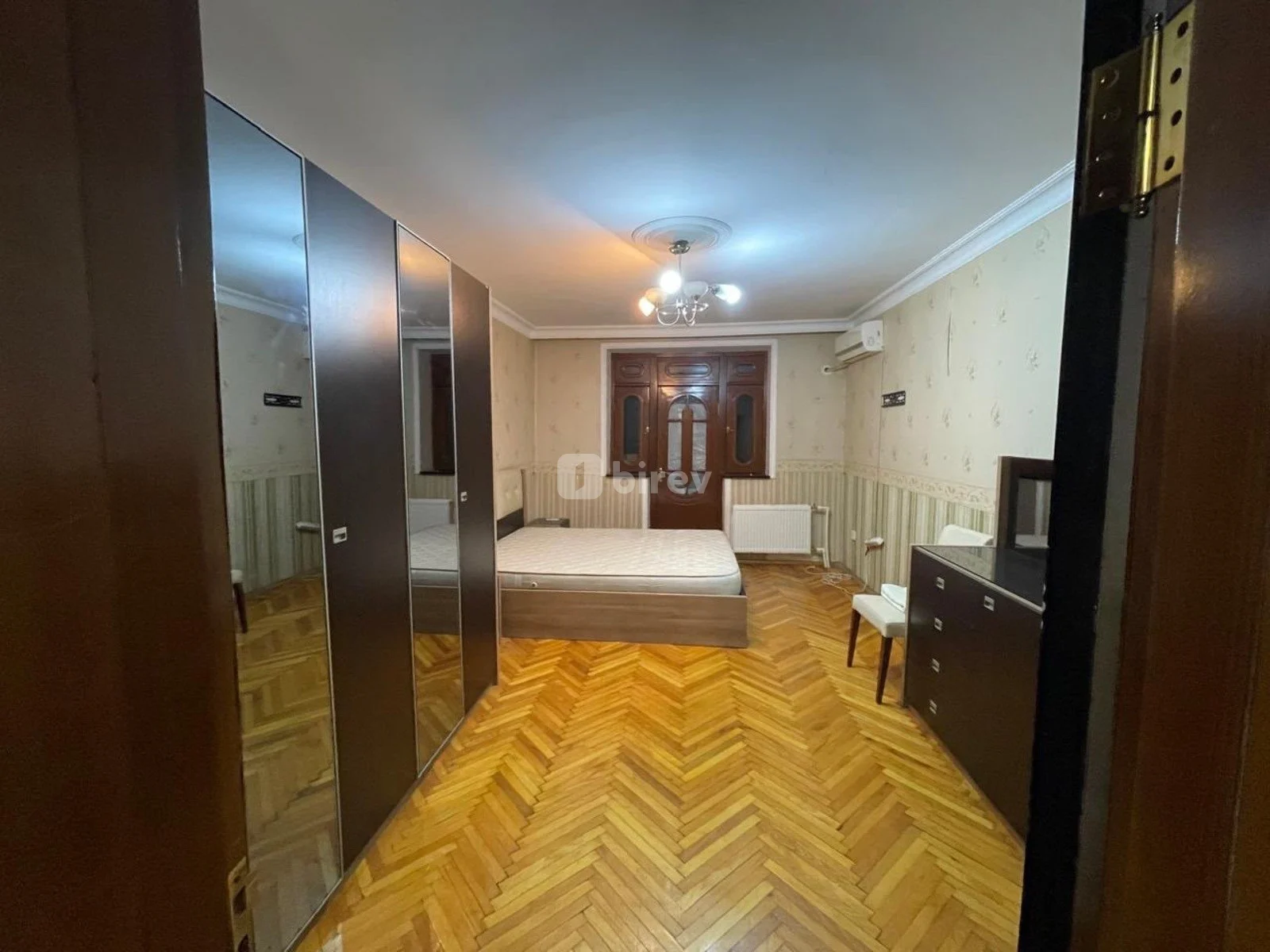 3-комнатная квартира, пос. 8-й километр, Kamil Balakişiyev küçəsi, Низаминский район — фото 1
