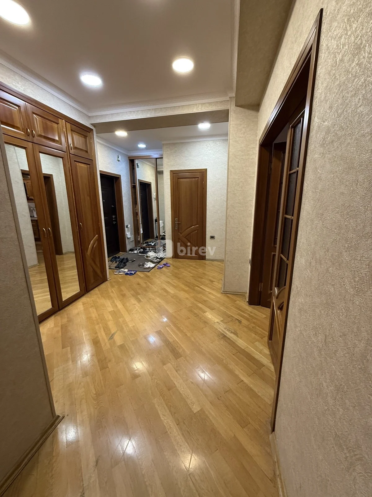 4-комнатная квартира, Насиминский район, Rəşid Behbudov küçəsi, Баку — фото 1