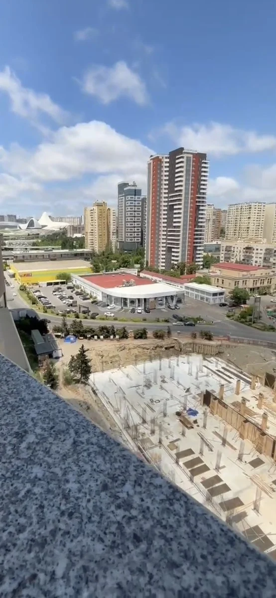 2-комнатная квартира, пос. Белый город, Fəzail Bayramov küç., Хатаинский район — фото 1