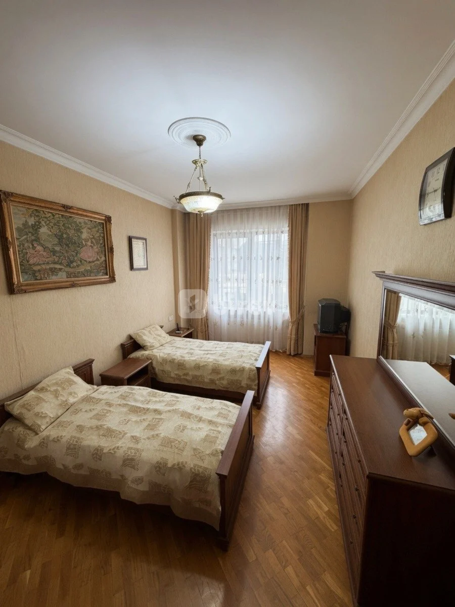 2-комнатная квартира, Наримановский район, Koroğlu Rəhimov küç., Баку — фото 9