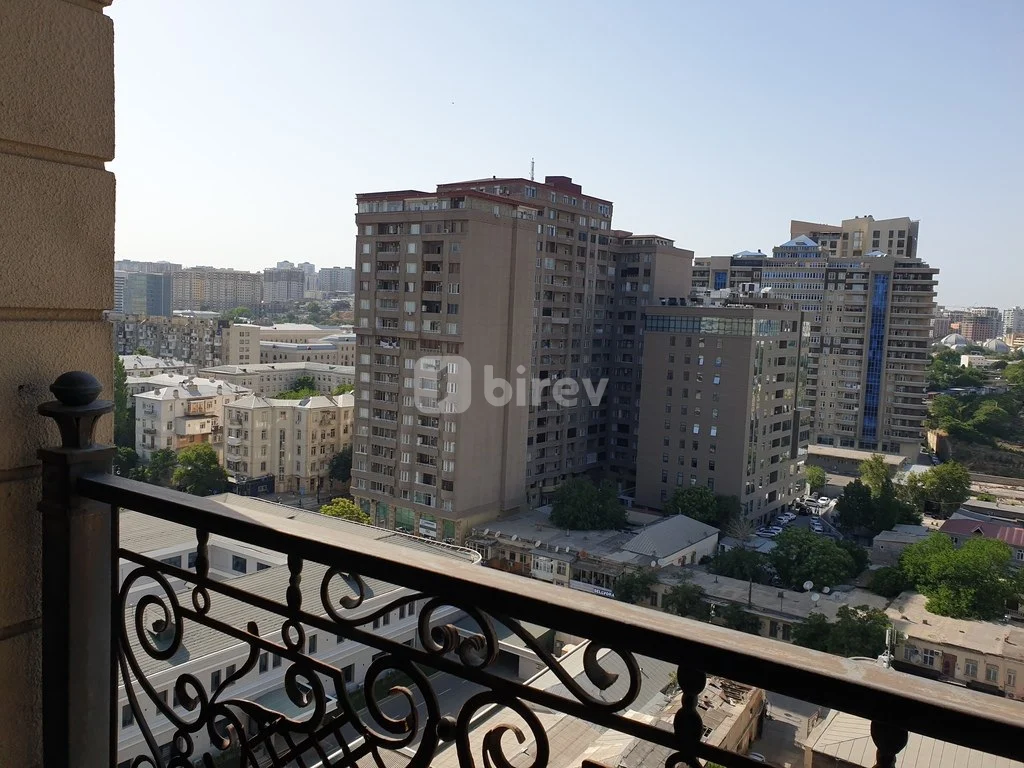 4-комнатная квартира, Насиминский район, Nizami küçəsi, Баку — фото 2