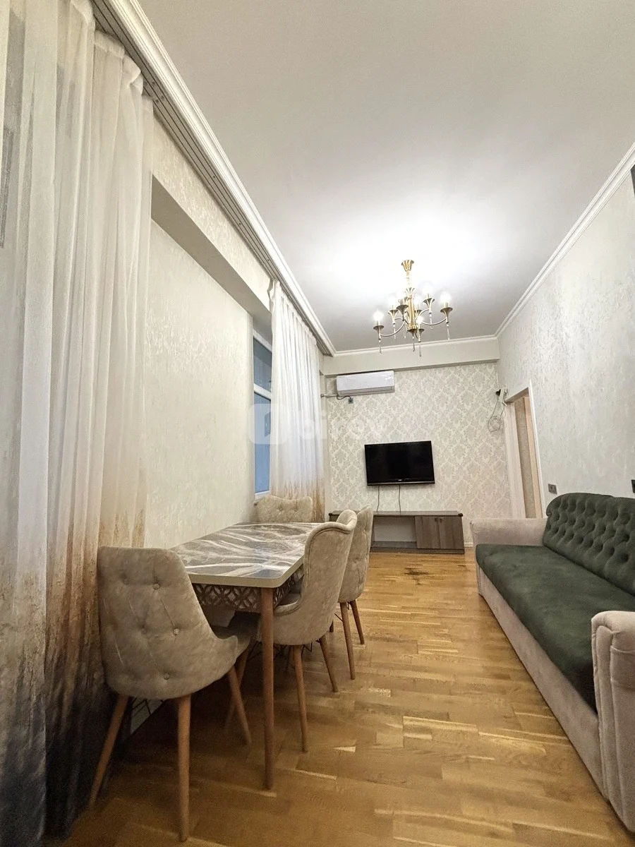 3-комнатная квартира, Ясамальский район, Müstəqillik küçəsi, Баку — фото 16