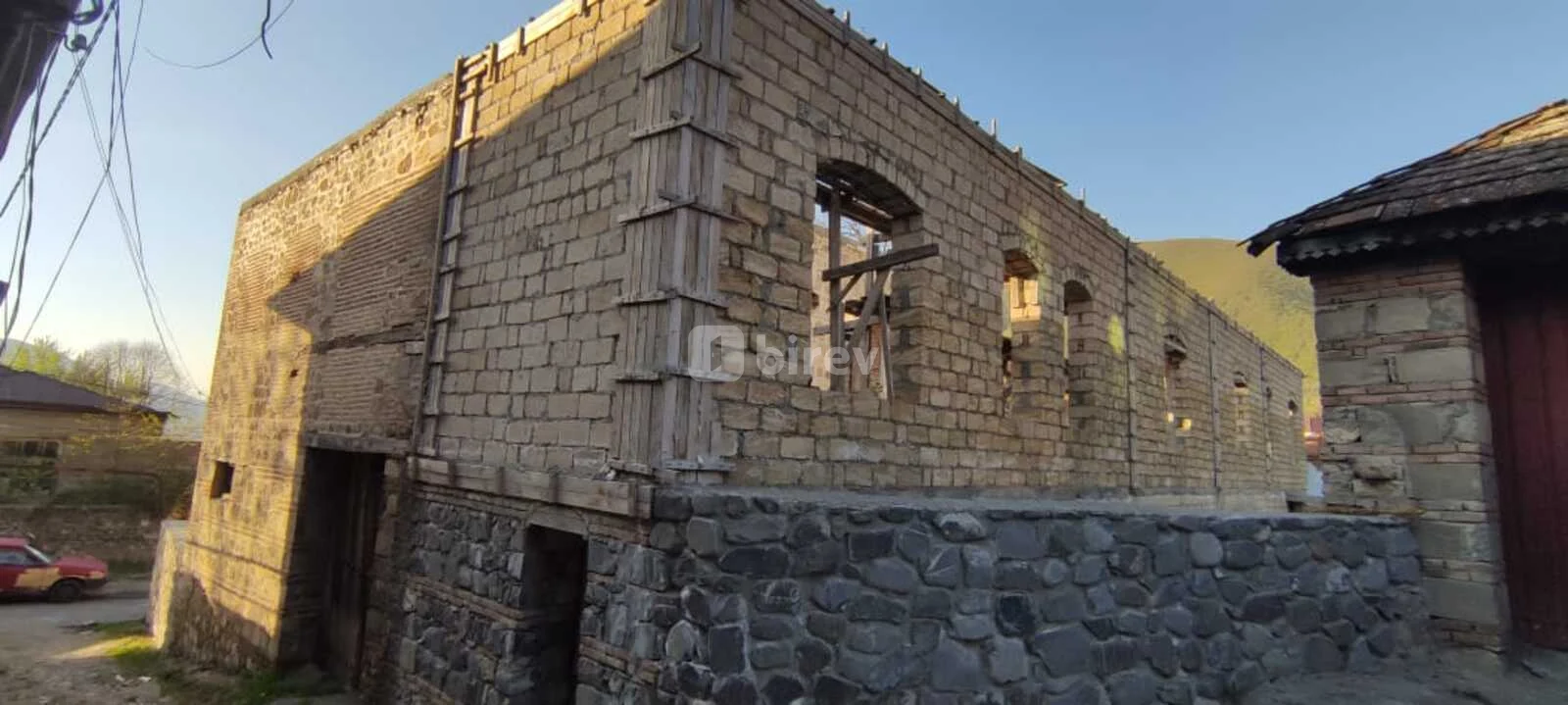 Объект, Шеки, Şəki şəhəri, Azadlıq küçəsi 7, Шеки — фото 2