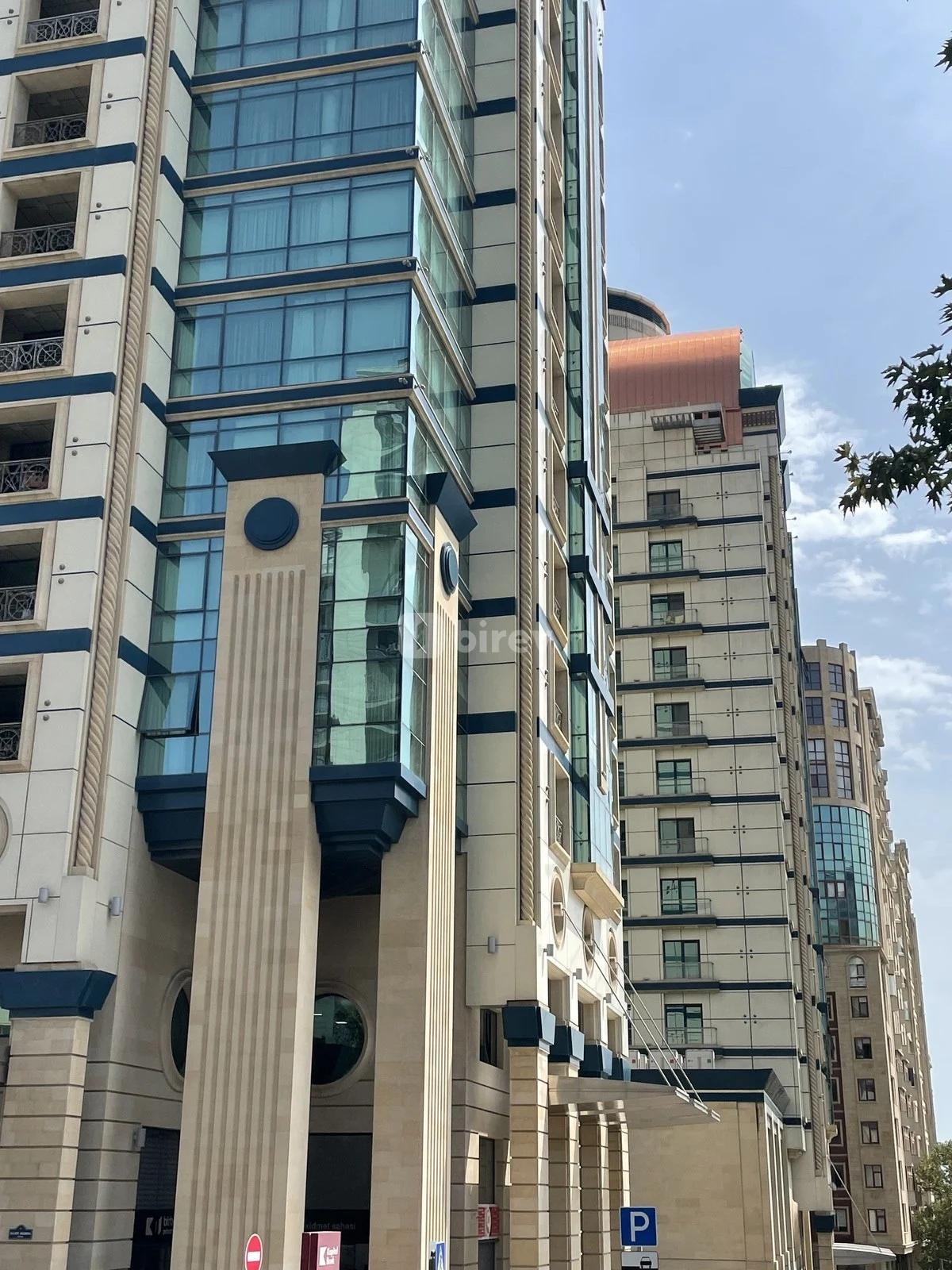 4-комнатная квартира, Насиминский район, Bülbül prospekti 62, Баку — фото 2
