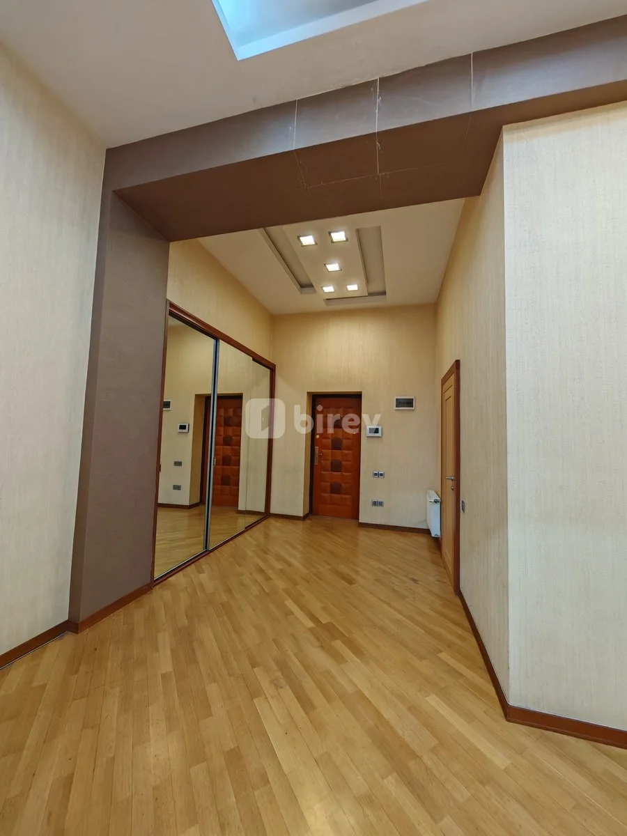 3-комнатная квартира, Сабаильский район, Fəvvarələr meydanı, Баку — фото 6