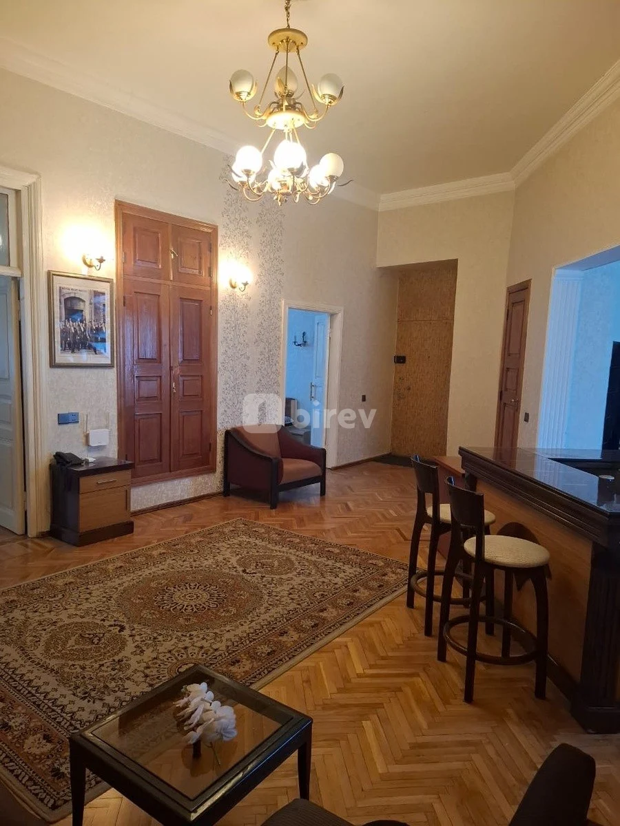 3-комнатная квартира, Насиминский район, Əlövsət Quliyev küç., Баку — фото 6
