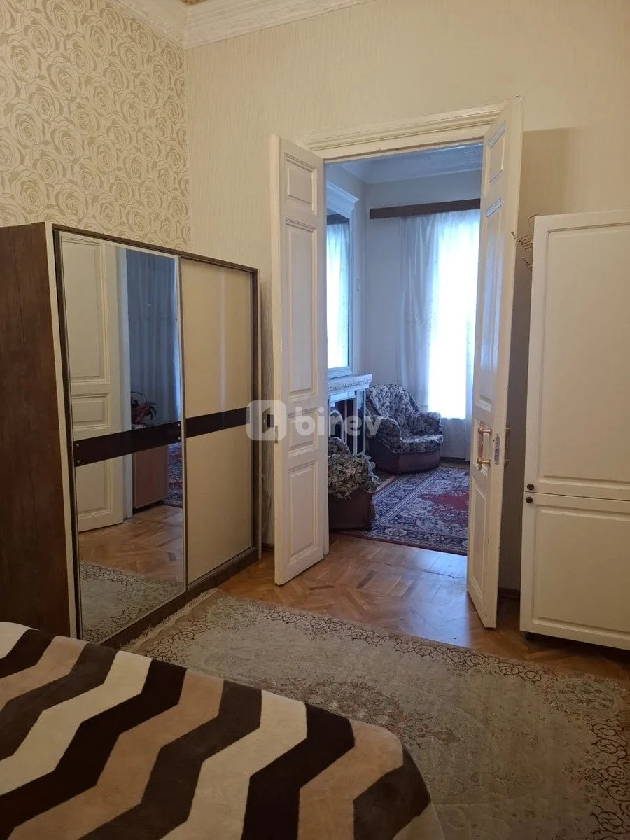 3-комнатная квартира, Насиминский район, Əlövsət Quliyev küç., Баку — фото 16