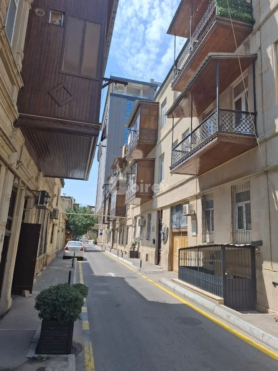 3-комнатная квартира, Насиминский район, Əlövsət Quliyev küç., Баку — фото 17