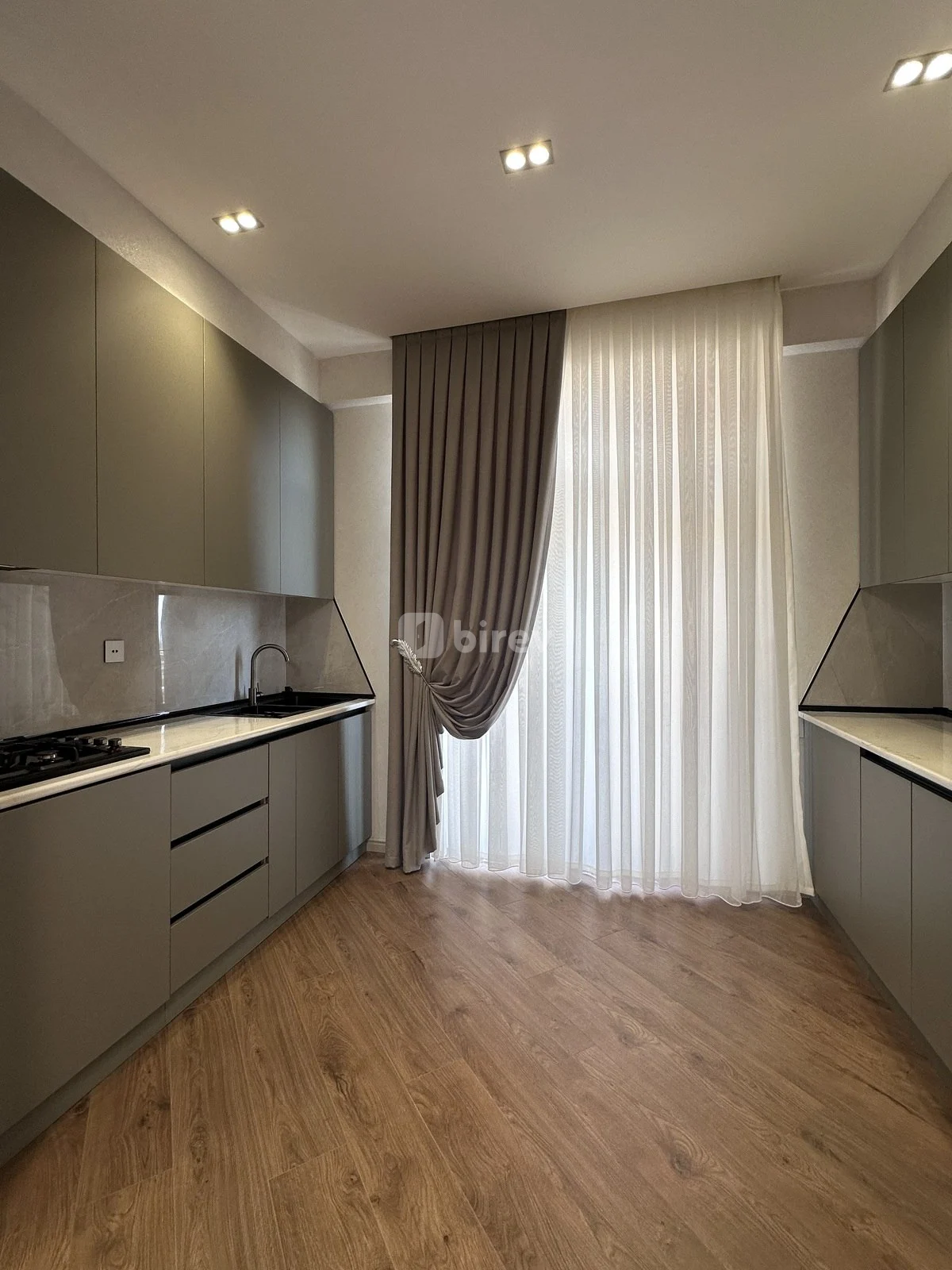 2-комнатная квартира, 8-й микрорайон, Cəfər Xəndan, Бинагадинский район — фото 17