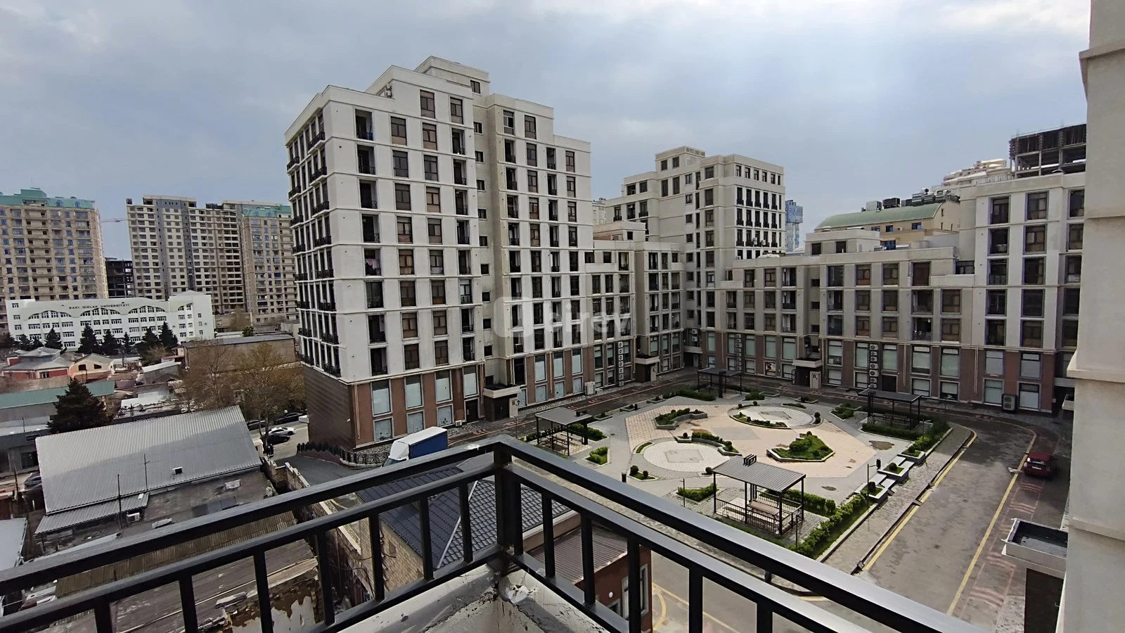 4-комнатная квартира, Насиминский район, Sabit Rəhman küç 16, Баку — фото 2