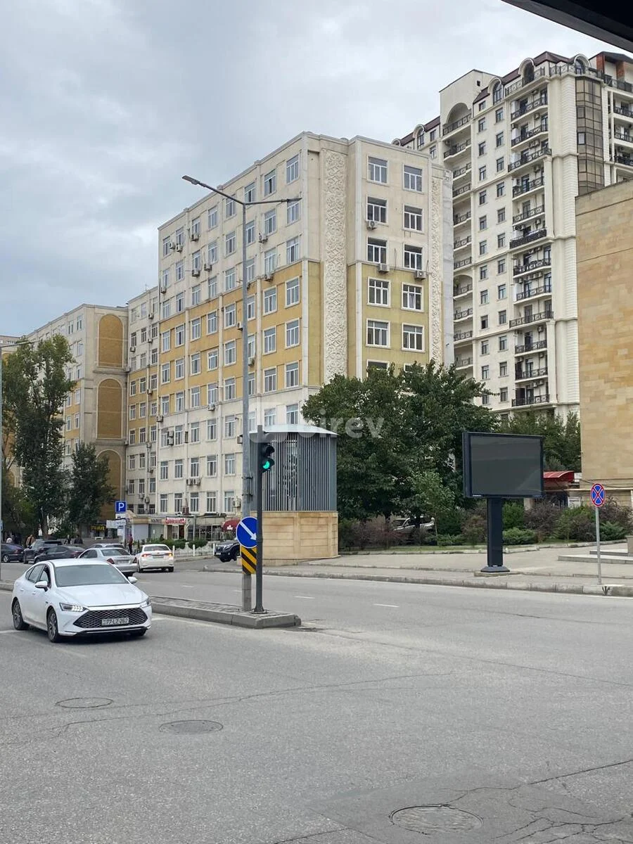 3-комнатная квартира, Насиминский район, Ceyhun Səlimov küç., Баку — фото 2