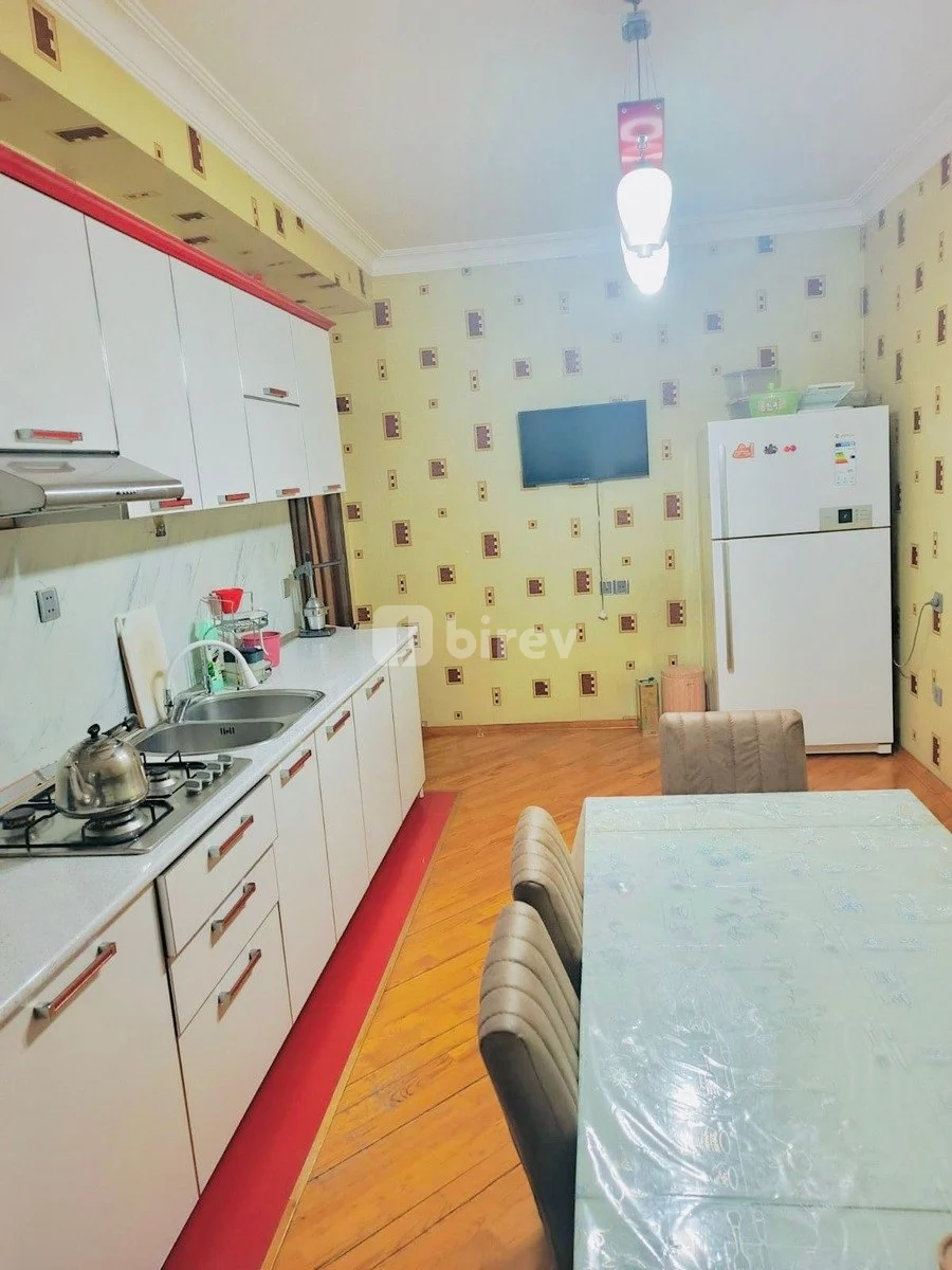 3-комнатная квартира, пос. 8-й километр, Elşən Süleymanov küçəsi 137A, Низаминский район — фото 8