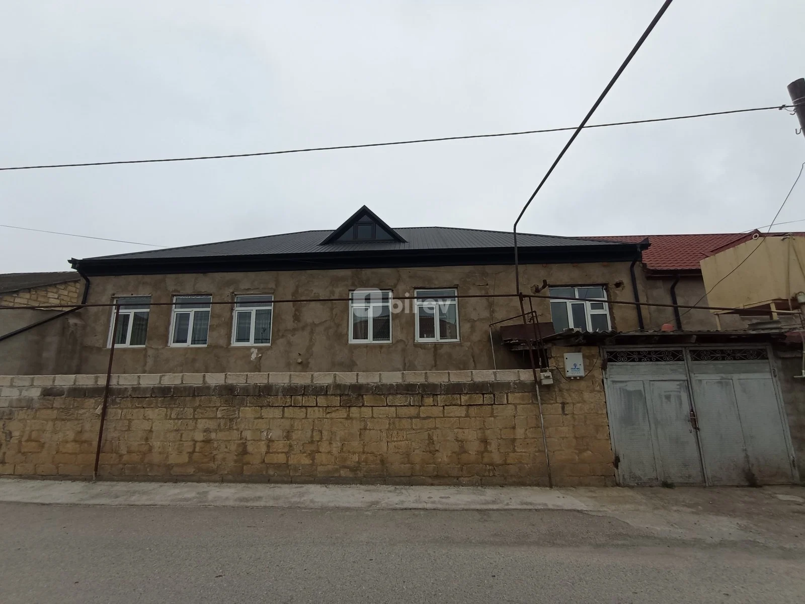 3-комнатный дом, Губинский район, Vaqif küç. — фото 1
