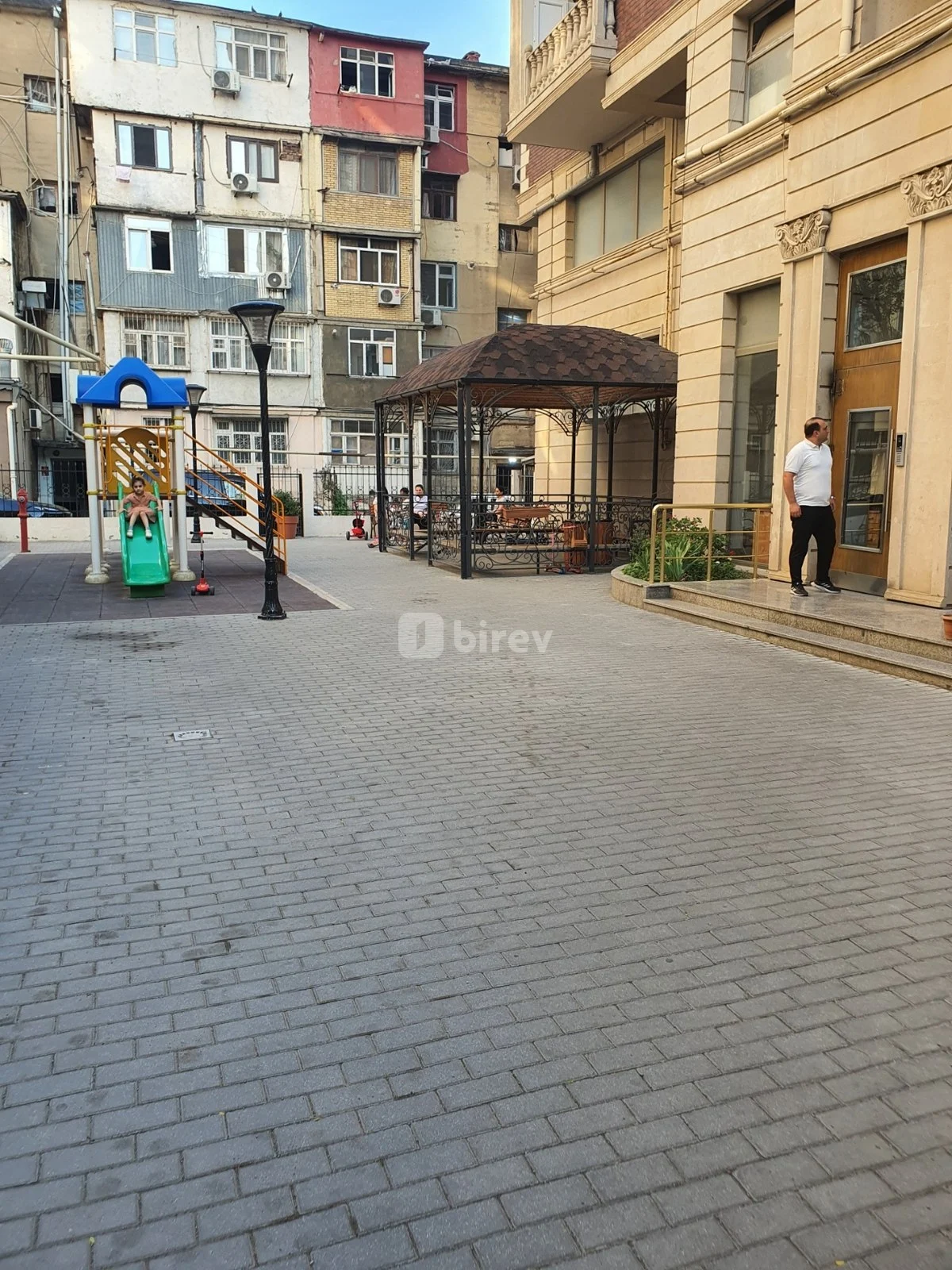 3-комнатная квартира, Наримановский район, Ağa Neymətulla küç., Баку — фото 2