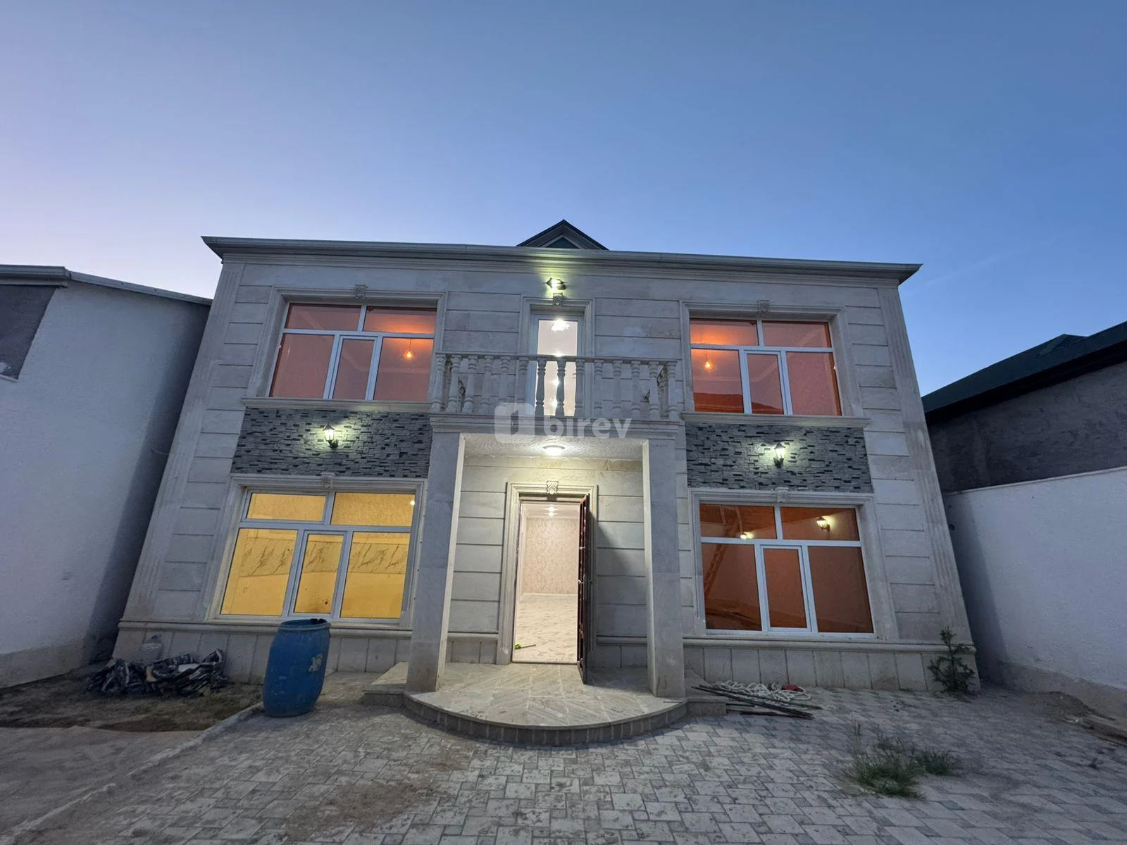 6-комнатный дом, пос. Бина, Binə Atçılıq qəsəbəsi, Хазарский район — фото 1