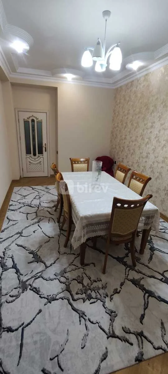 3-комнатная квартира, Низаминский район, Rüstəm Rüstəmov küçəsi 72E, Баку — фото 1