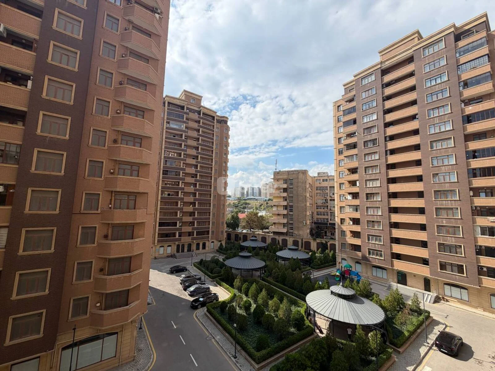 2-комнатная квартира, Насиминский район, Kövkəb Səfərəliyeva küçəsi, Баку — фото 22