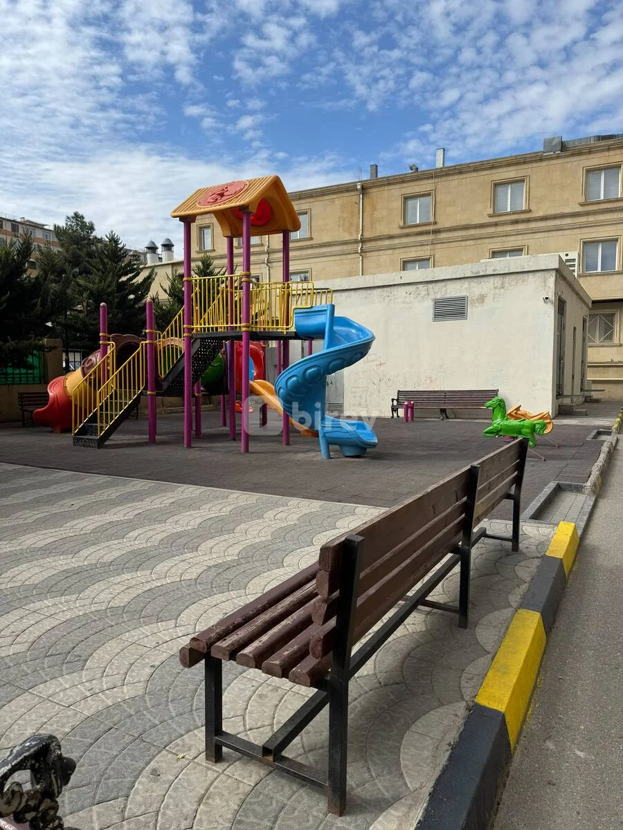 3-комнатная квартира, 8-й микрорайон, Süleyman Sani Axundov küçəsi, Бинагадинский район — фото 4