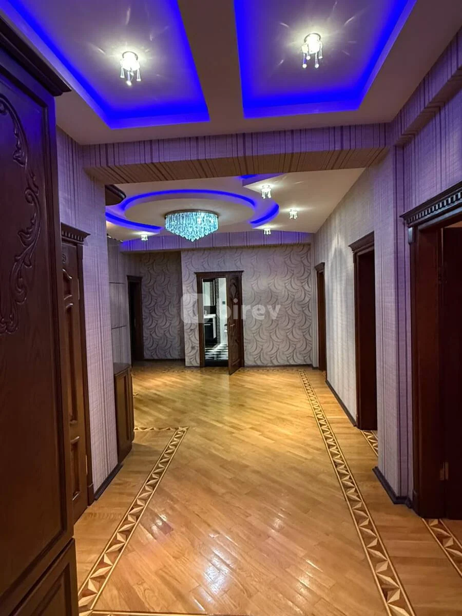 4-комнатная квартира, 3-й микрорайон, 3-cü mikrorayon, Насиминский район — фото 1