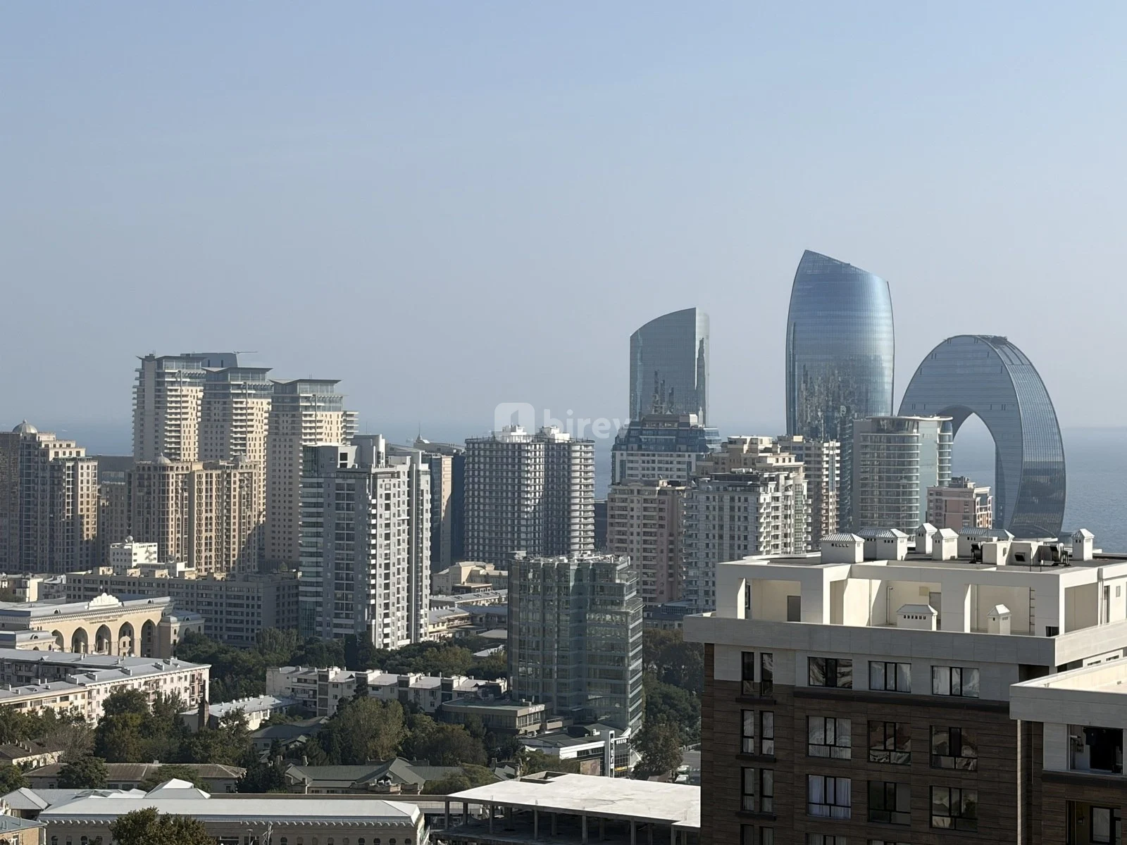 3 otaqlı mənzil, Nəsimi rayonu, Sahib Zeynalov küç. 28, Bakı şəhəri — şəkil 1