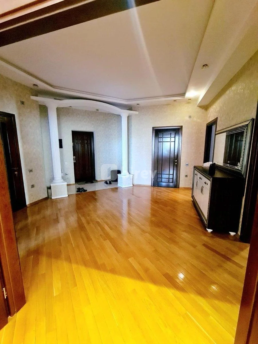 3 otaqlı mənzil, Nəsimi rayonu, Cəlil Məmmədquluzadə küç., Bakı şəhəri — şəkil 1