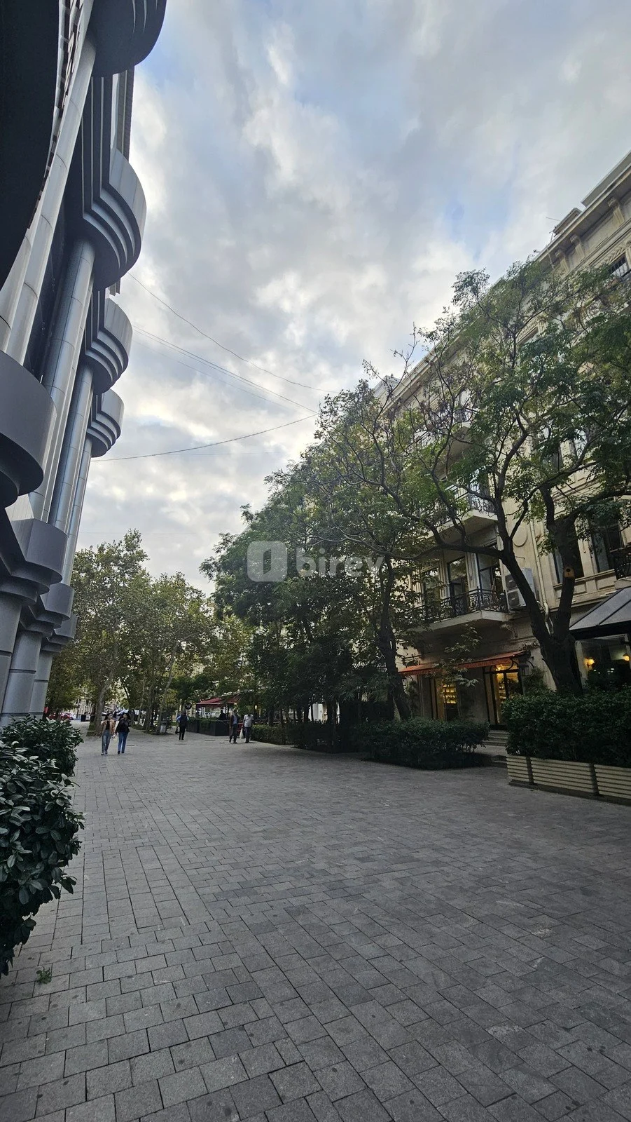 6 otaqlı mənzil, Səbail rayonu, Nizami küç, Bakı şəhəri — şəkil 1