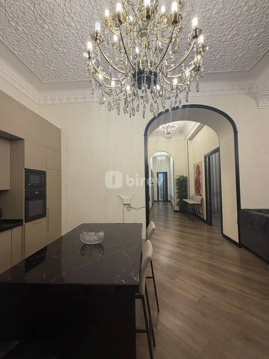 6 otaqlı mənzil, Səbail rayonu, Nizami küç, Bakı şəhəri — şəkil 10