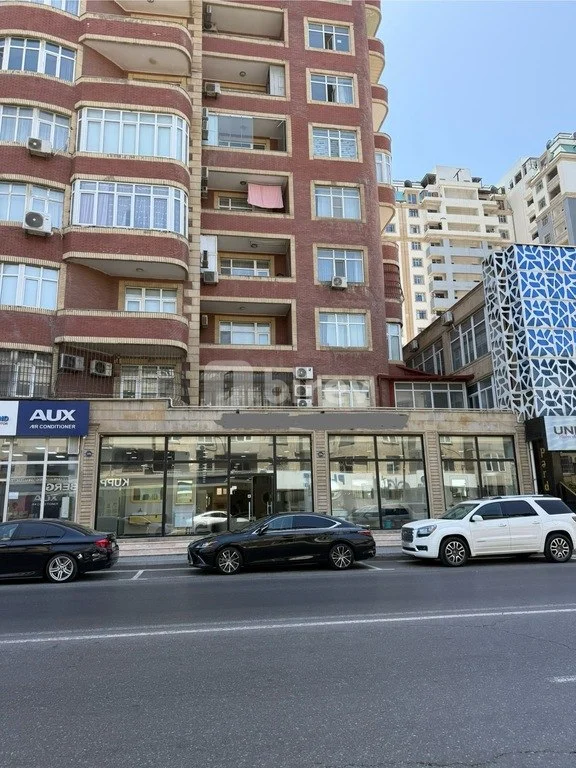 Obyekt, Nərimanov rayonu, Həsən Əliyev 74, Bakı şəhəri — şəkil 1