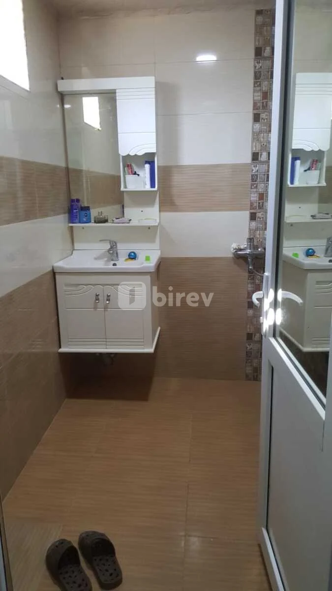 6 otaqlı həyət evi, Bayıl q., Əli Nəzmi küç., Səbail rayonu — şəkil 2