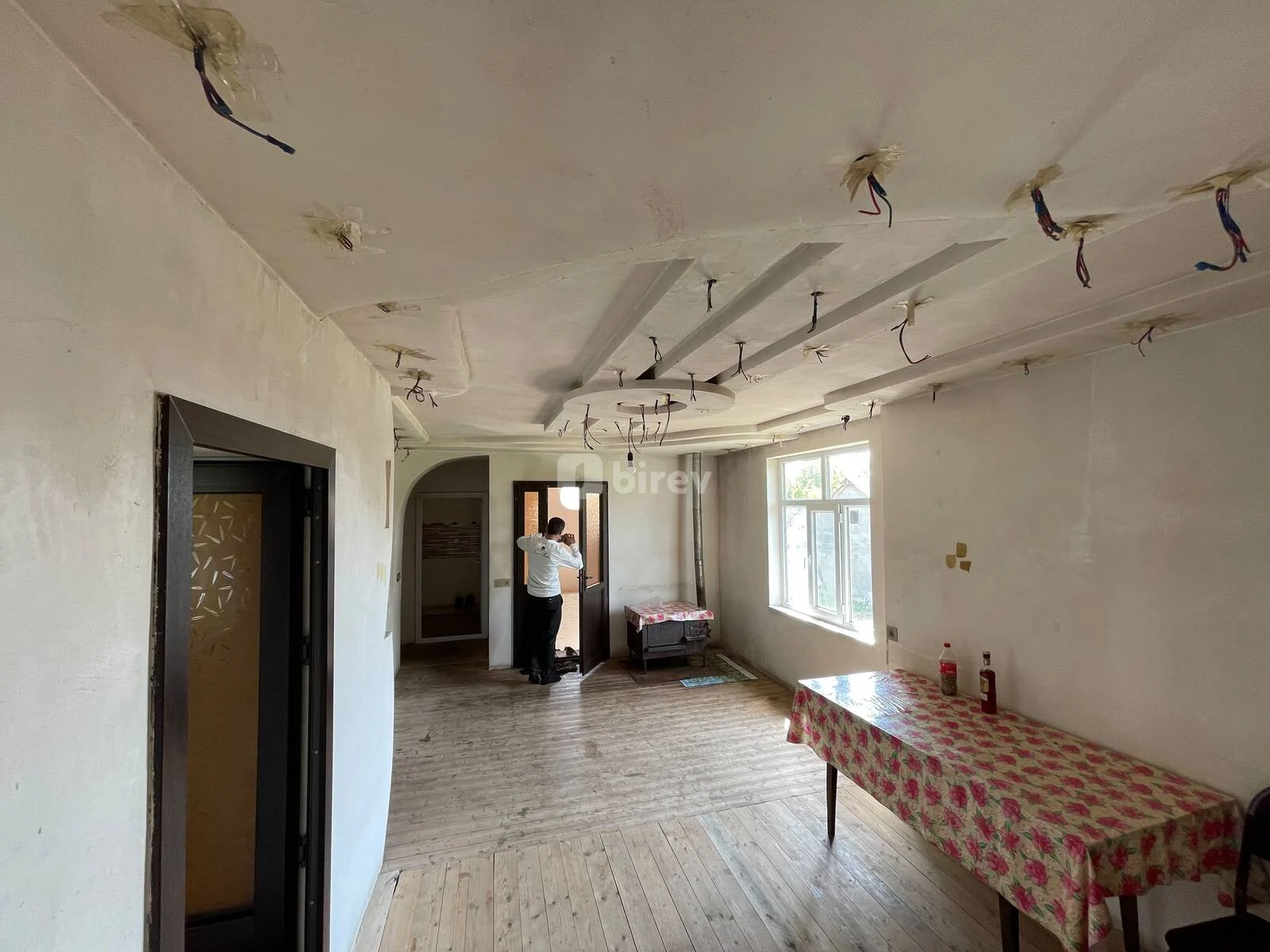 4 otaqlı həyət evi, Oğuz rayonu, Tayıflı kəndi. — şəkil 9