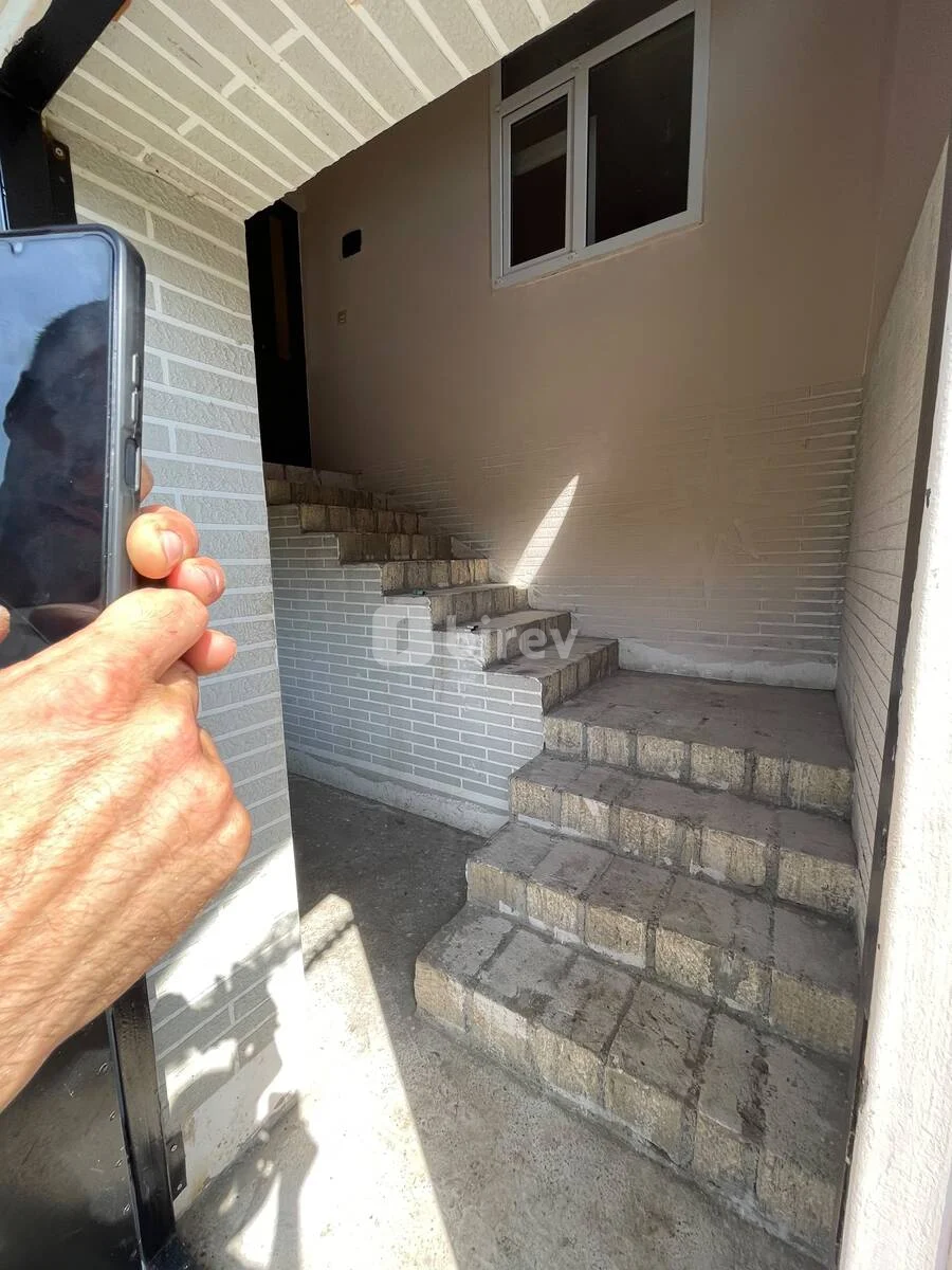4 otaqlı həyət evi, Oğuz rayonu, Tayıflı kəndi. — şəkil 12