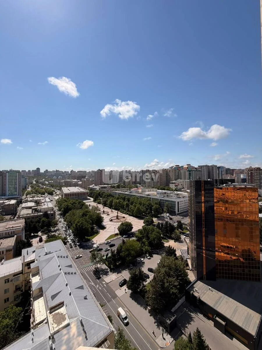 4 otaqlı mənzil, Nəsimi rayonu, Şəmsi Bədəlbəyli küç., Bakı şəhəri — şəkil 1