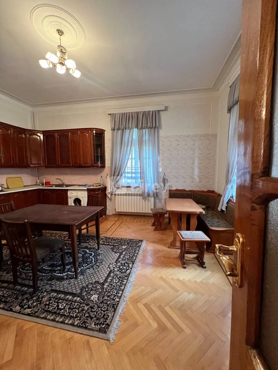 4 otaqlı həyət evi, Həzi Aslanov q., 8 Noyabr prospekti, Xətai rayonu — şəkil 8