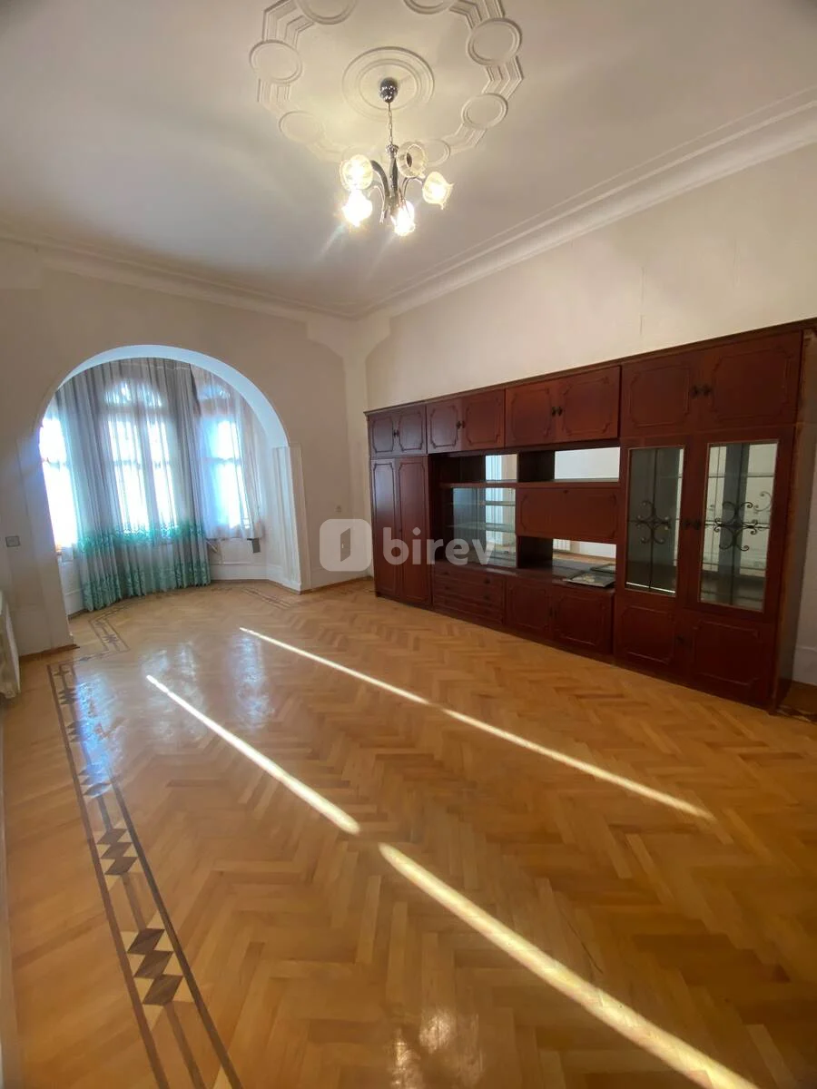 4 otaqlı həyət evi, Həzi Aslanov q., 8 Noyabr prospekti, Xətai rayonu — şəkil 21