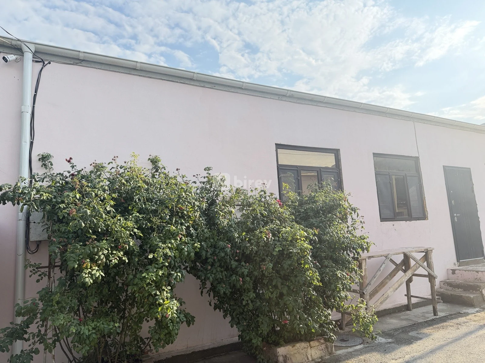 4 otaqlı həyət evi, Bayıl q., Gülbala Əliyev Küçəsi 24, Səbail rayonu — şəkil 2