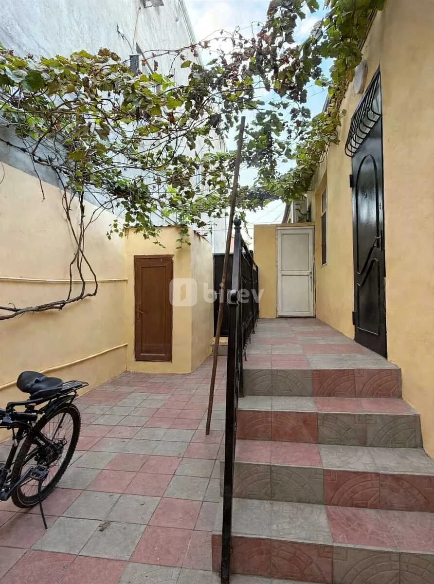 3 otaqlı həyət evi, Xırdalan q., Nizami küçəsi, Abşeron rayonu — şəkil 1