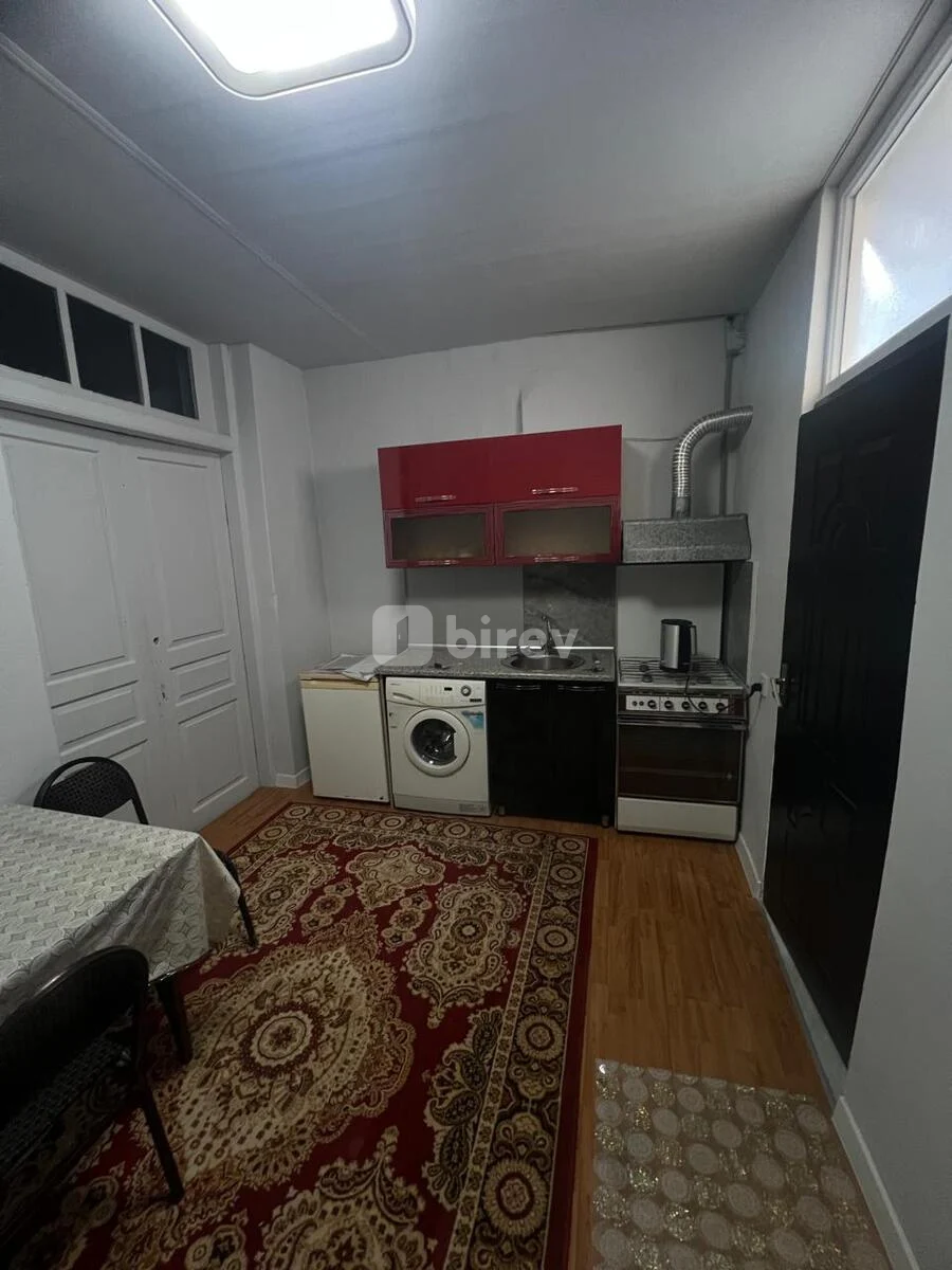 2 otaqlı həyət evi, 20-ci sahə q., Ö.Nemətzadə küç, Səbail rayonu — şəkil 5