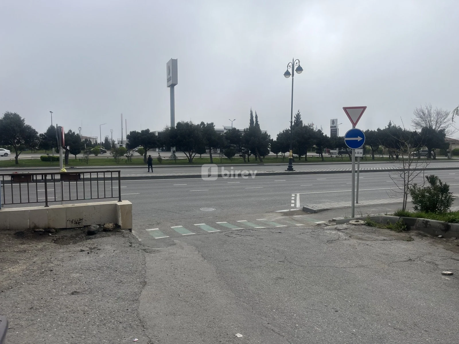 Ofis, Ağ şəhər q., 8 Noyabr prospekti, Xətai rayonu — şəkil 6