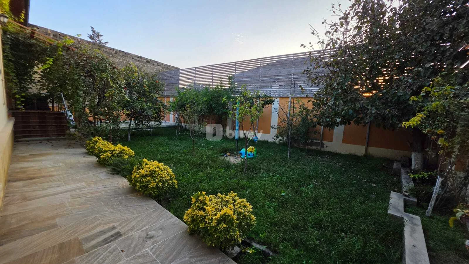 6 otaqlı həyət evi, Binə q., A.Rəhmanov küç, Xəzər rayonu — şəkil 2