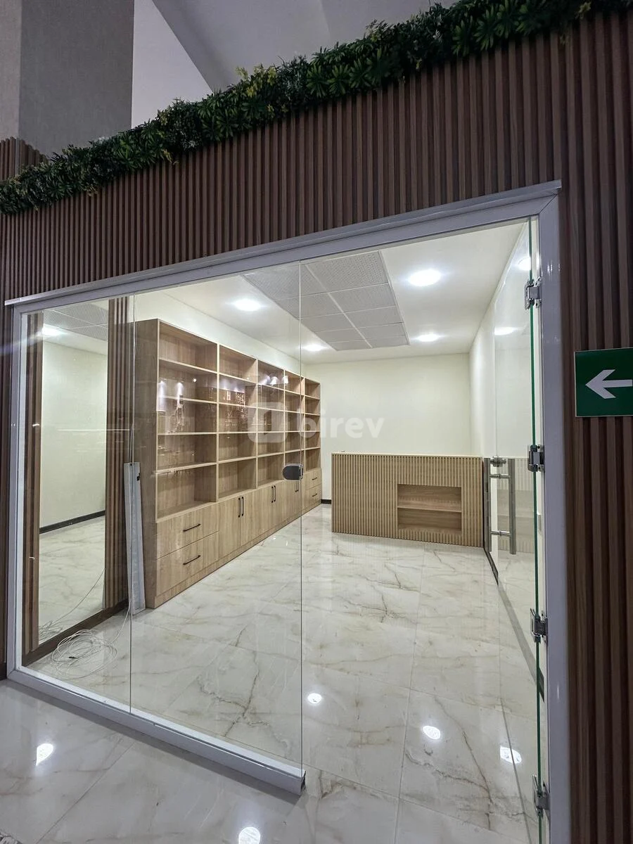 Ofis, Nəsimi rayonu, Rəşid Behbudov küçəsi, Bakı şəhəri — şəkil 1