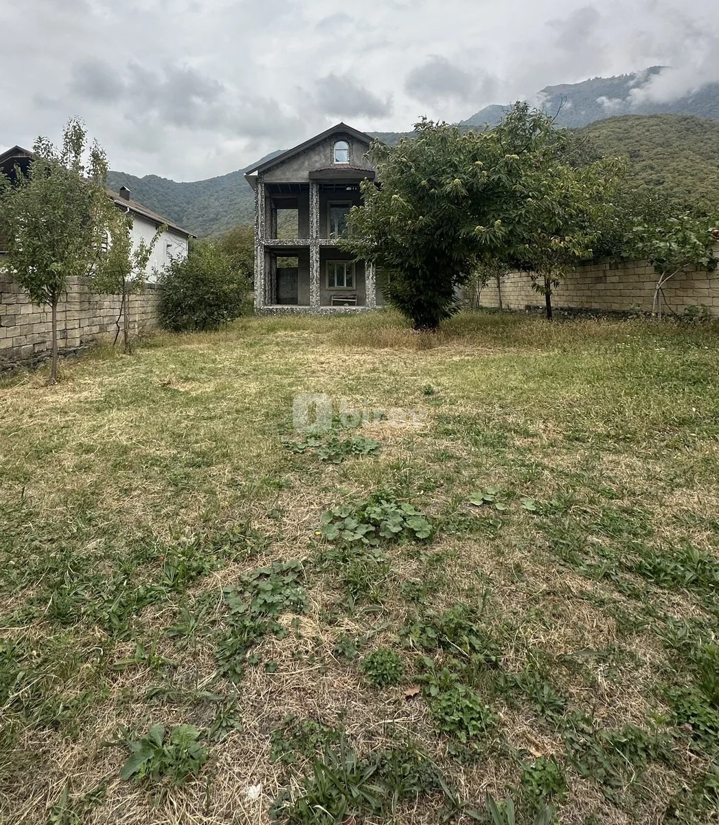 5 otaqlı həyət evi, Qaxbaş, Heydər Əliyev prospekti, Qax rayonu — şəkil 1