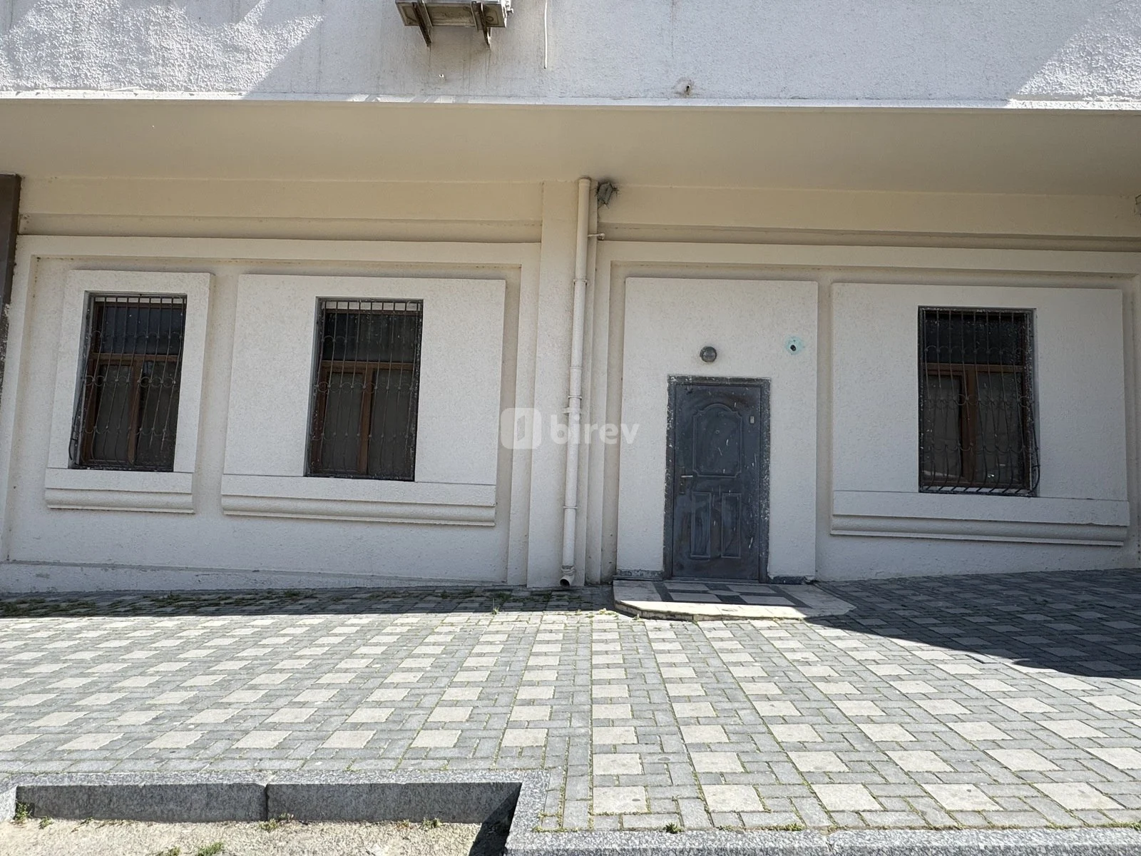 Obyekt, Yasamal q., Balababa Məcidov 44/46, Yasamal rayonu — şəkil 1