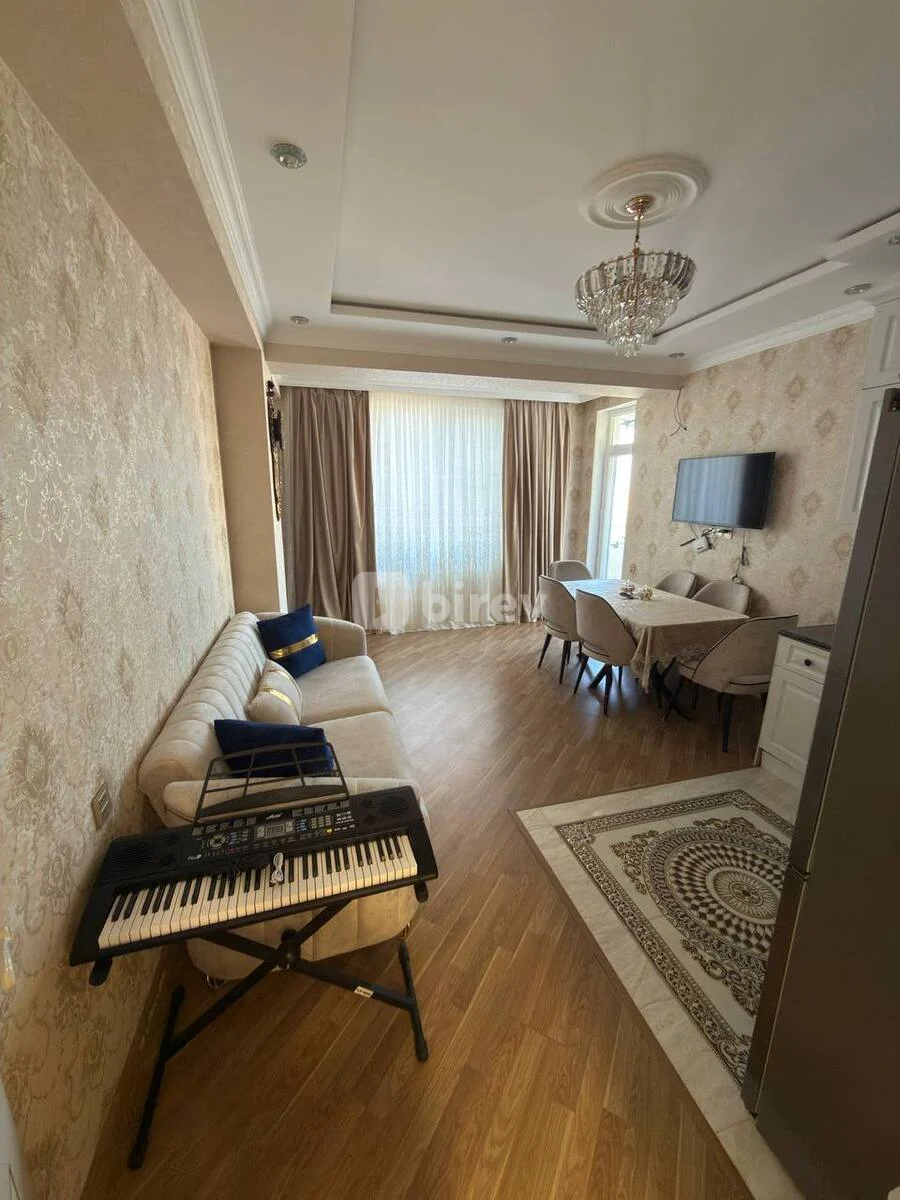 2 otaqlı mənzil, 7-ci mikrorayon, Abay Kunanbayev 266, Binəqədi rayonu — şəkil 1