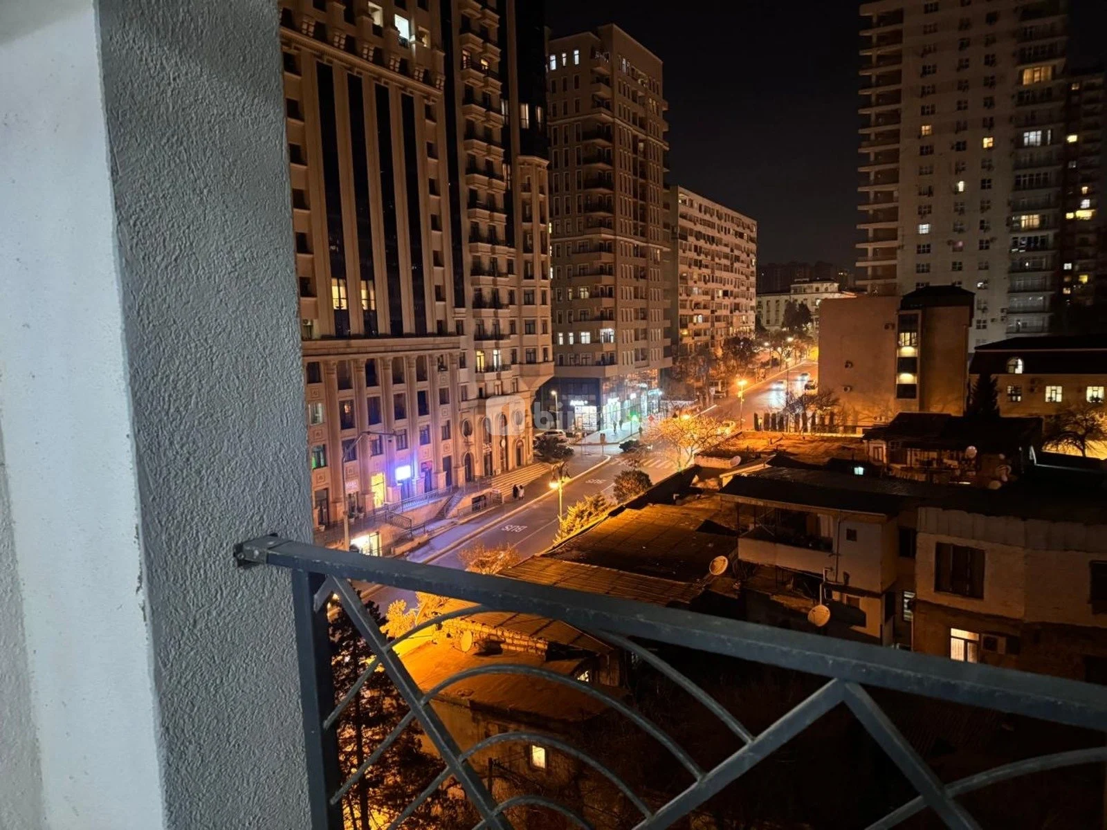 2 otaqlı mənzil, Nəsimi rayonu, 28 May küçəsi, Bakı şəhəri — şəkil 1