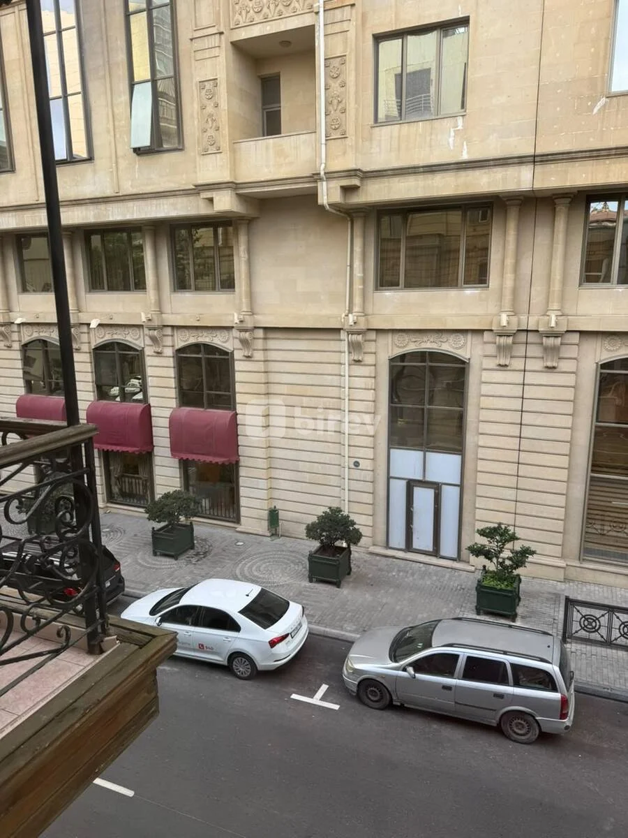 2 otaqlı mənzil, Səbail rayonu, Səid Rüstəmov küç., 8., Bakı şəhəri — şəkil 12