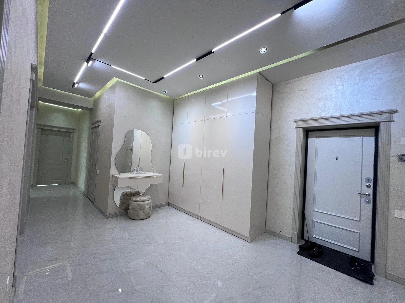 4 otaqlı mənzil, 8-ci kilometr q., Qara Qarayev Pr. 89, Nizami rayonu — şəkil 1